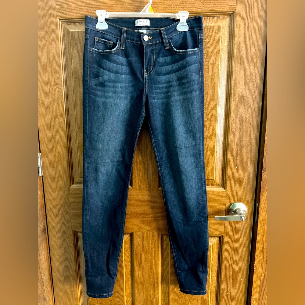 NWOT Judy Blue jeans!Darker denim w/worn/roughed edges on pockets-made this way.
